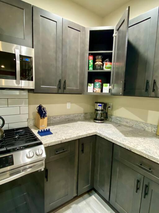 New Modern Cabin! 5Mi To Mt Rainier National Park! Hot Tub & Wifi แอชฟอร์ด ภายนอก รูปภาพ