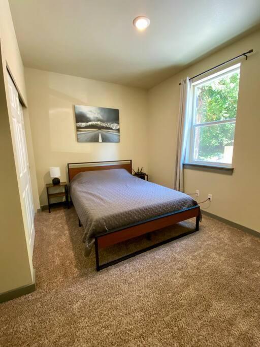 New Modern Cabin! 5Mi To Mt Rainier National Park! Hot Tub & Wifi แอชฟอร์ด ภายนอก รูปภาพ