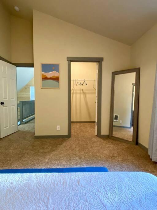 New Modern Cabin! 5Mi To Mt Rainier National Park! Hot Tub & Wifi แอชฟอร์ด ภายนอก รูปภาพ
