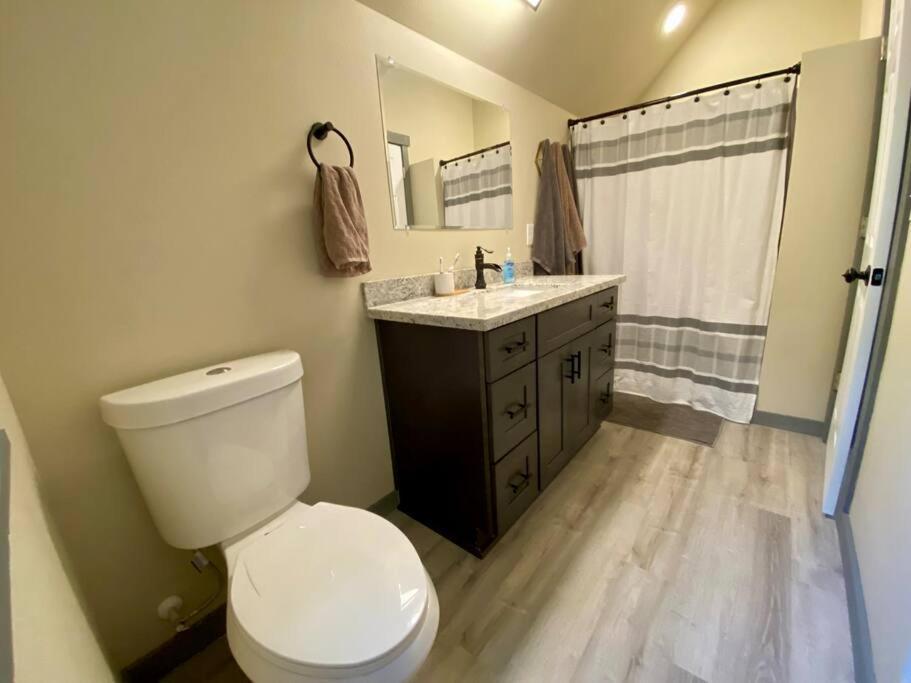 New Modern Cabin! 5Mi To Mt Rainier National Park! Hot Tub & Wifi แอชฟอร์ด ภายนอก รูปภาพ