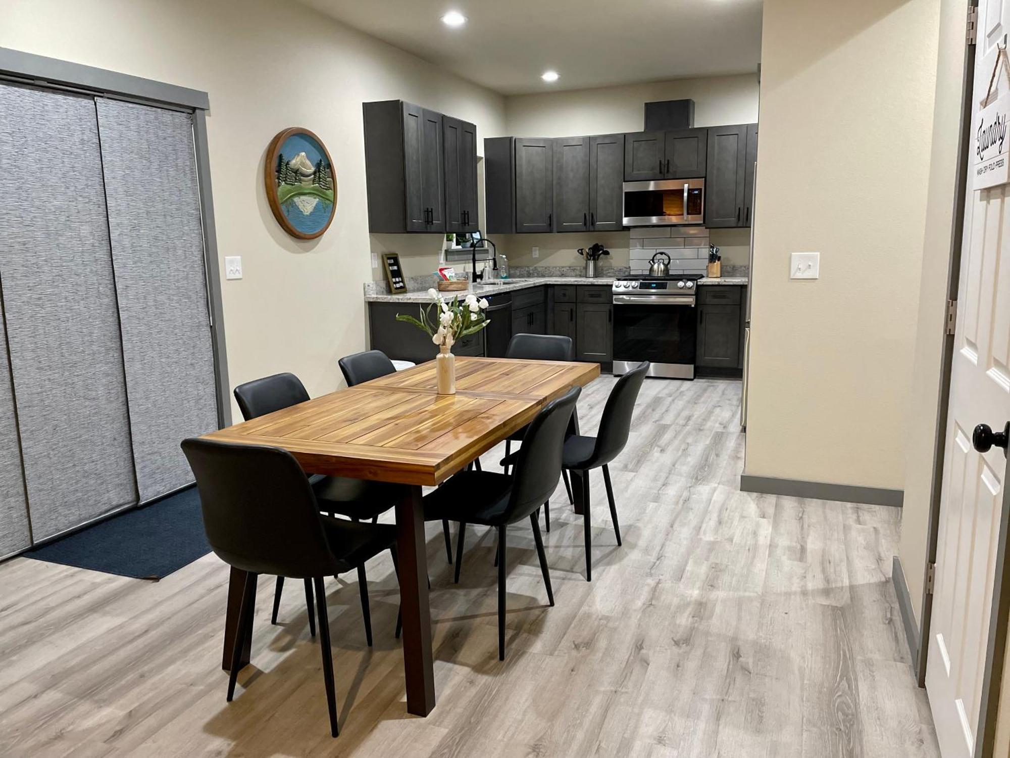 New Modern Cabin! 5Mi To Mt Rainier National Park! Hot Tub & Wifi แอชฟอร์ด ภายนอก รูปภาพ